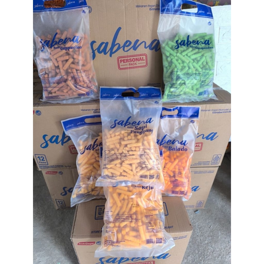 Sabena Snack 1 Dus Isi 12pcs 135gr – Snack Jagung Ringan Sabena Varian Keju / Balado / Sapi Panggang