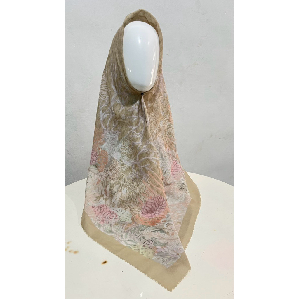 The little Mermaid - Clam Buttonscarves