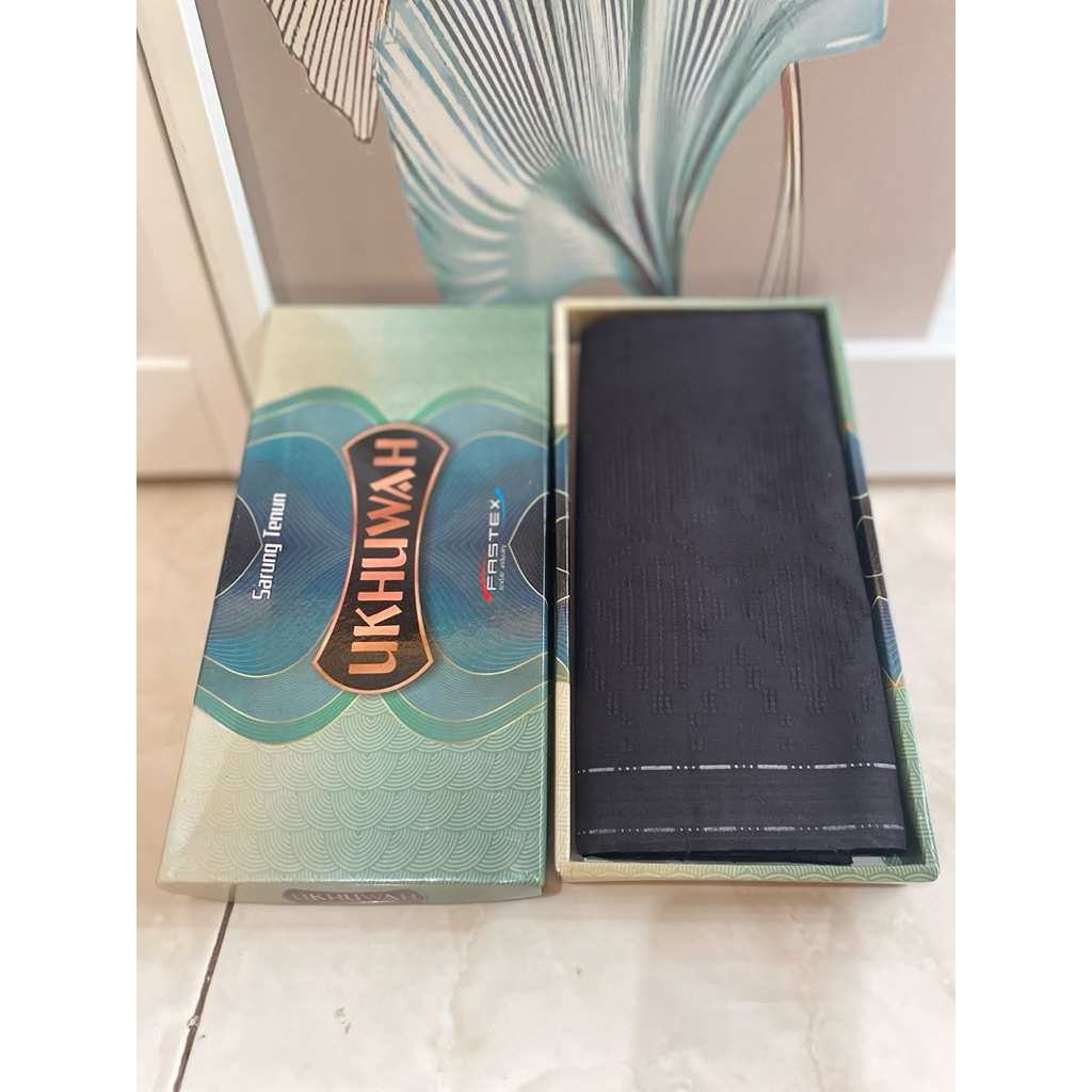 Sarung tenun ukhuwah warna black (Ready)