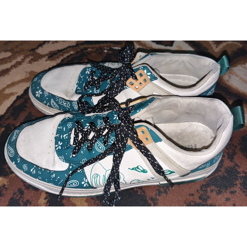 Sepatu Sneakers Pria Keeping