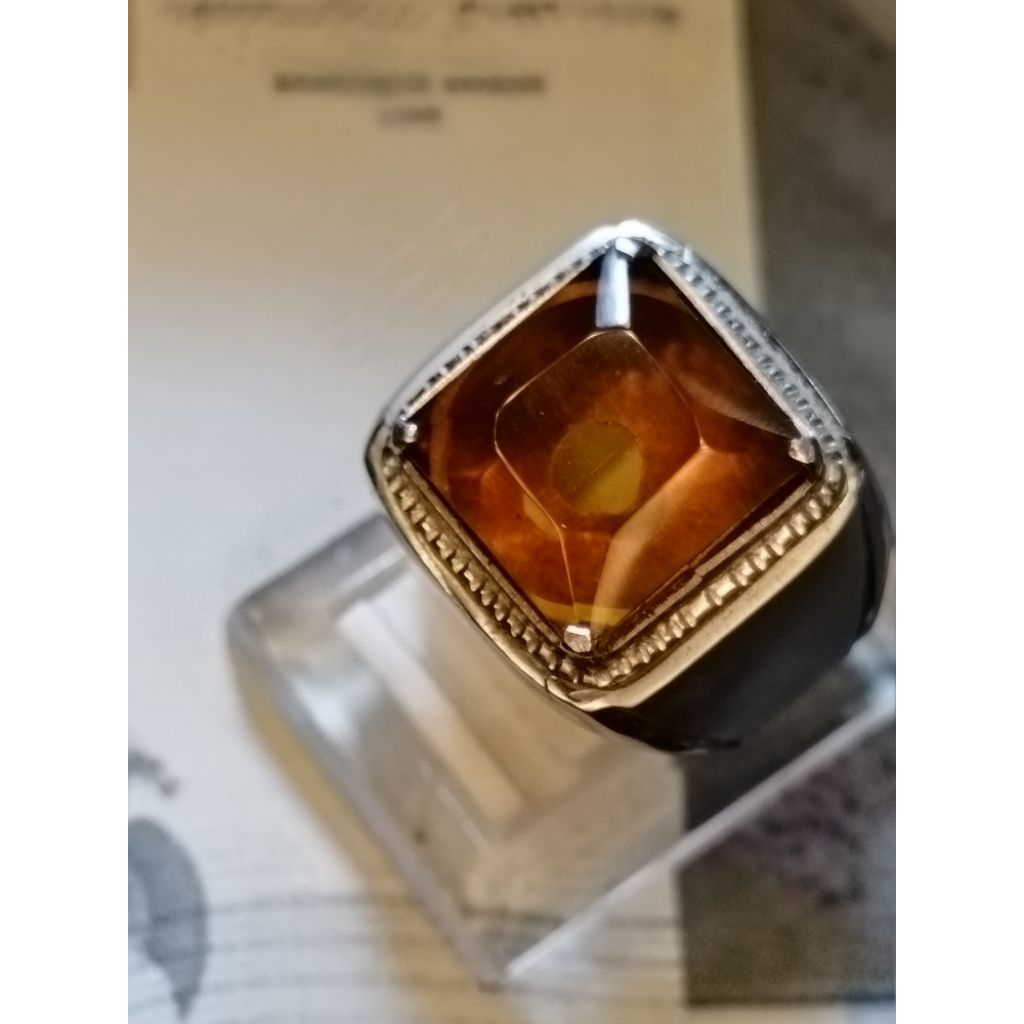 Batu Cincin Kecubung Teh