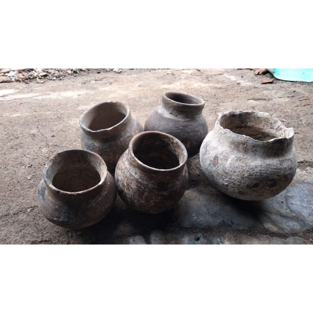 benda kuno antik temuan gerabah/tembikar kuno temuan