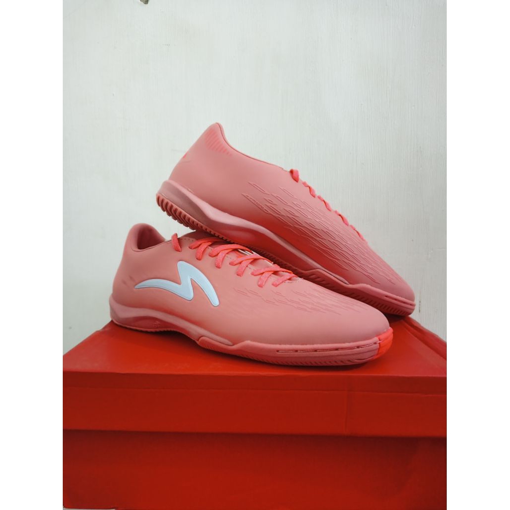 Specs Illuzion 4 Pro IN