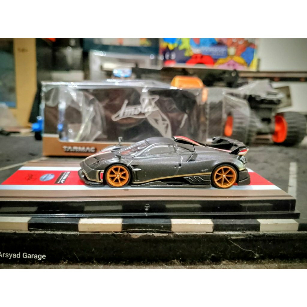 Diecast Tarmac Pagani Imola Matt Blavl Carbon Fiber