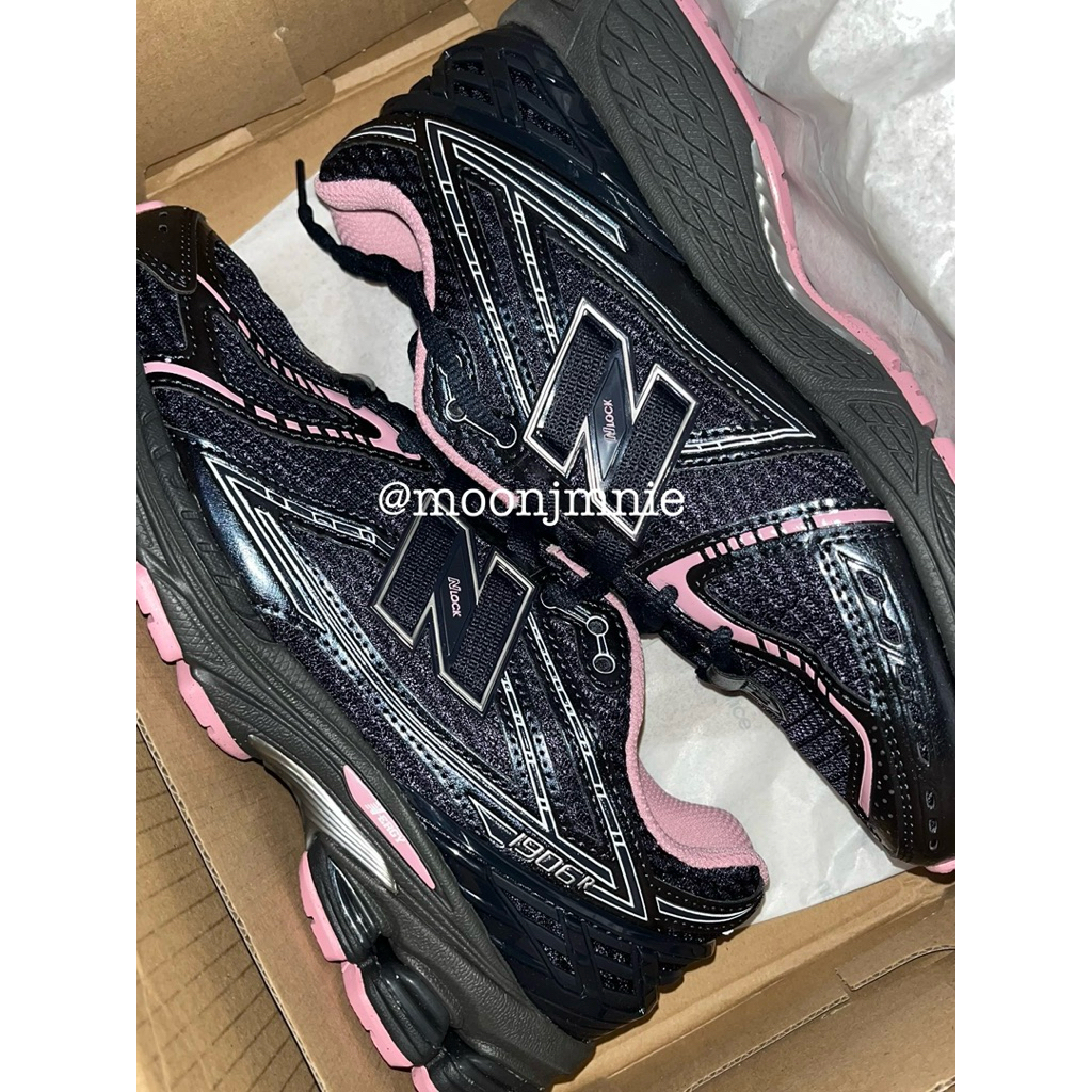 Sepatu Preloved NB (NEW BALANCE) 1906r Black Pink