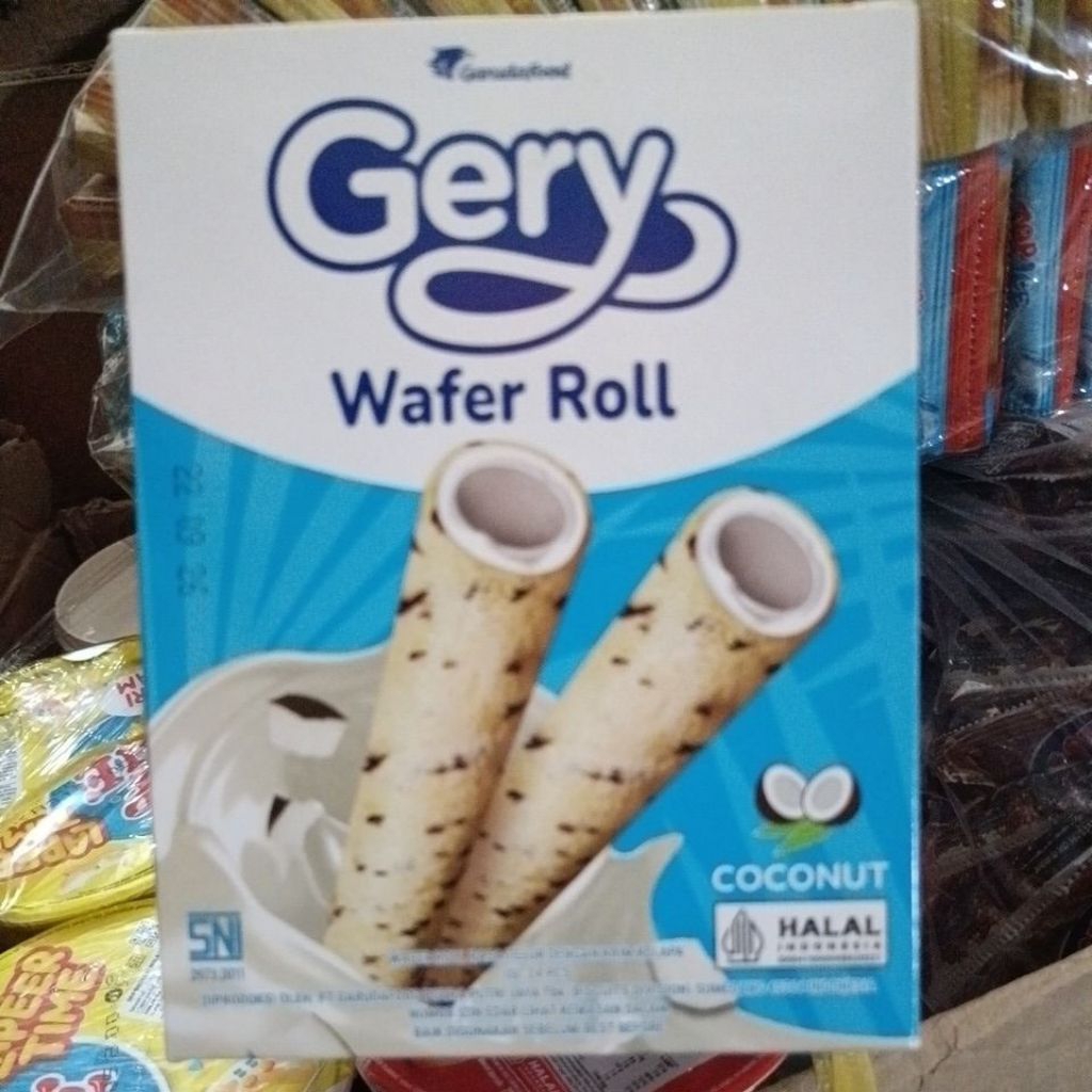 gery wafer roll rasa kelapa