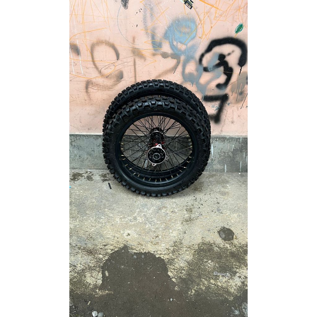 Rakitan Roda Set Trabas KLX 18/21 Velg Rossi Ban IRC Tebal PNP KLX dan D-Tracker 150 Series