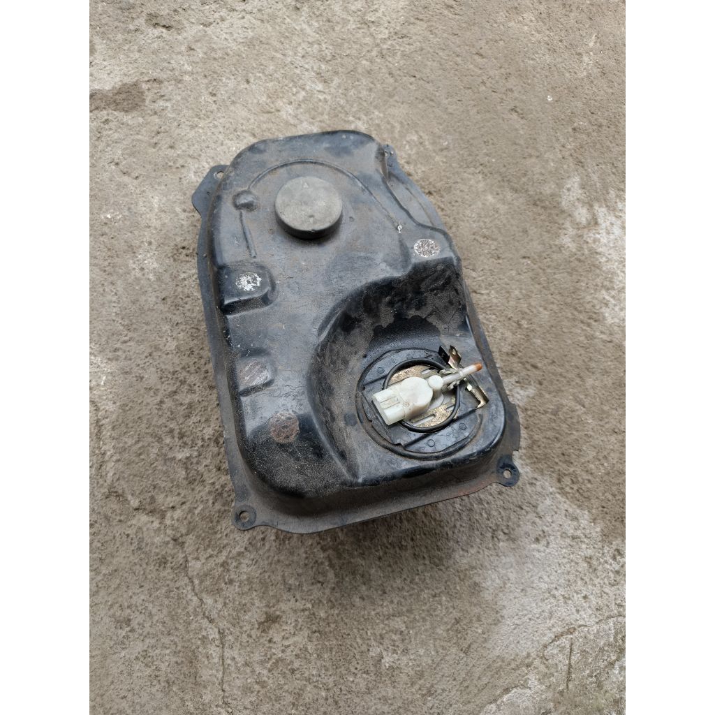 Tangki Bensin Revo AT Matic original