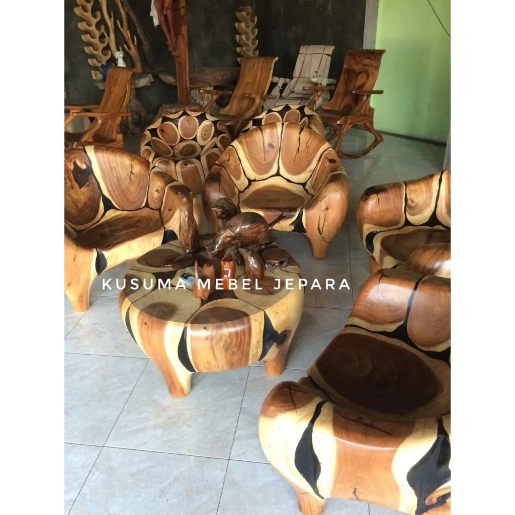 Set Meja Kursi Tamu Unik Kayu Trembesi Mebel Jepara (1 Meja dan 4 Kursi)