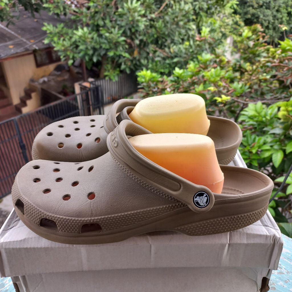 Sandal slip on crocs size 43