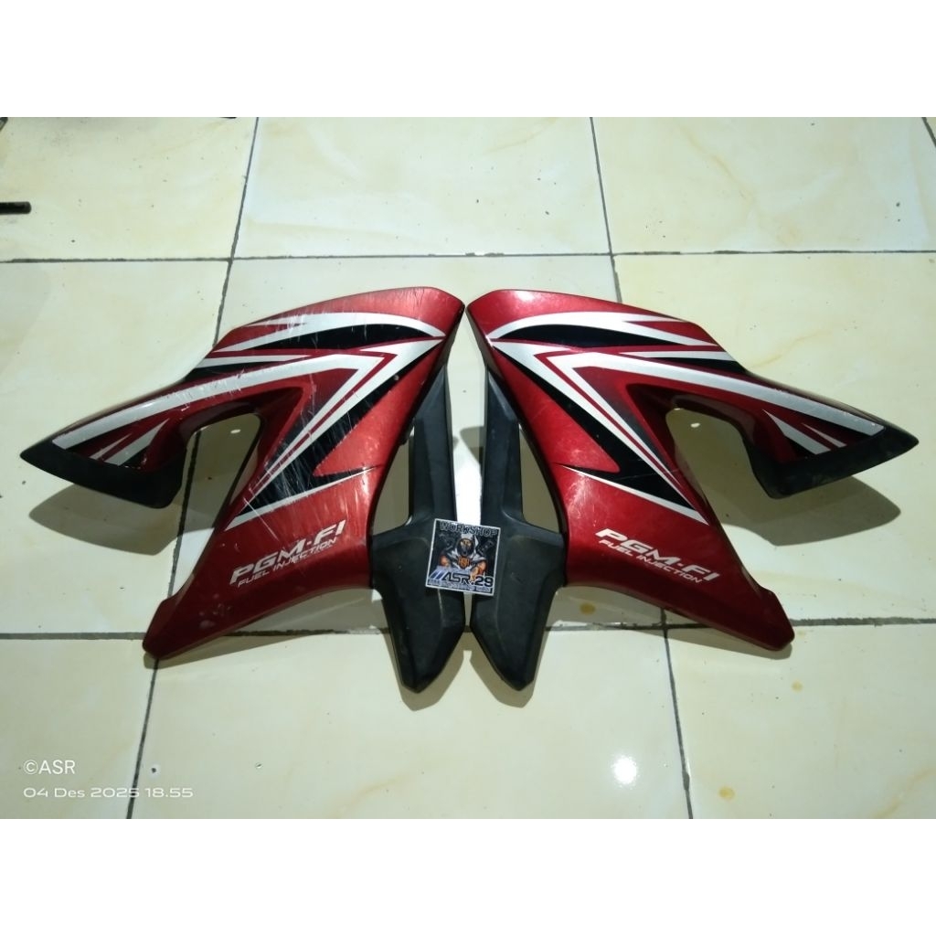 COVER TANGKI/SAYAP TANGKI SAMPING CB150R/CBR OLD/LAMA 150CC ORIGINAL COPOTAN