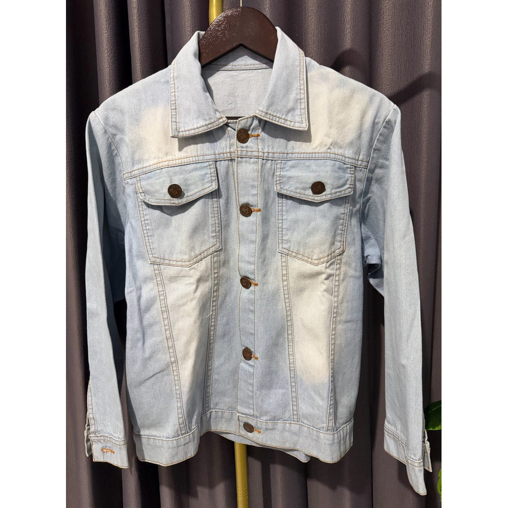 Preloved Jacket jeans wanita | jacket jeans wanita murah | jacket jeans wanita kekinian | jacket jea