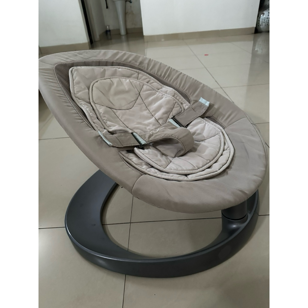 NUNA Leaf Curv Preloved