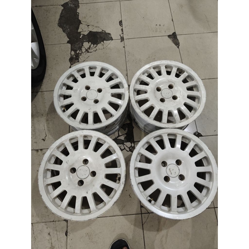 VELG MOBIL BEKAS RALLY R15X7 H4X100 ET38 RALLY LOOK