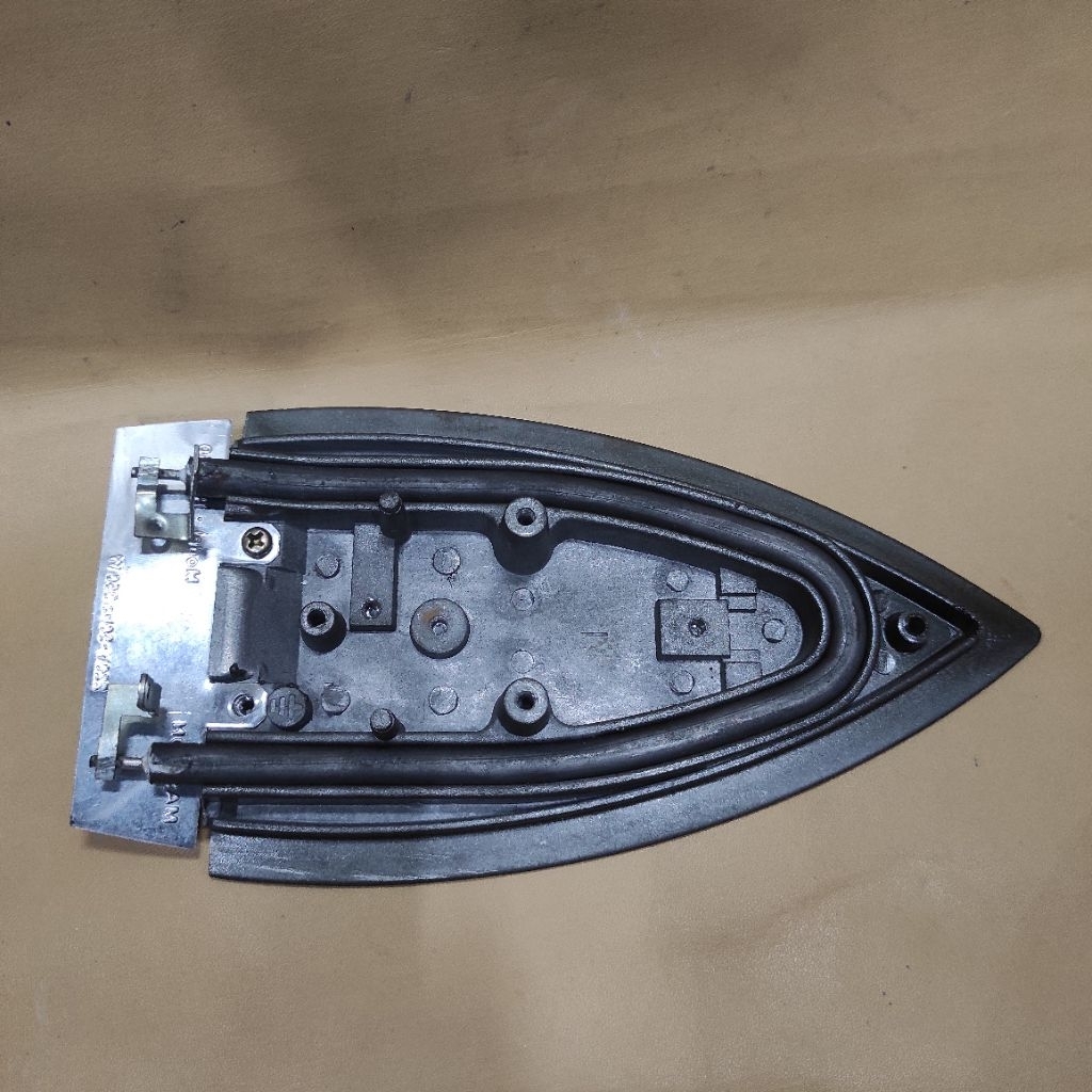 ELEMEN SOLE PLATE MASPION SETRIKA HA160 HA 160 GOSOKAN AUTOMATIC IRON ORIGINAL