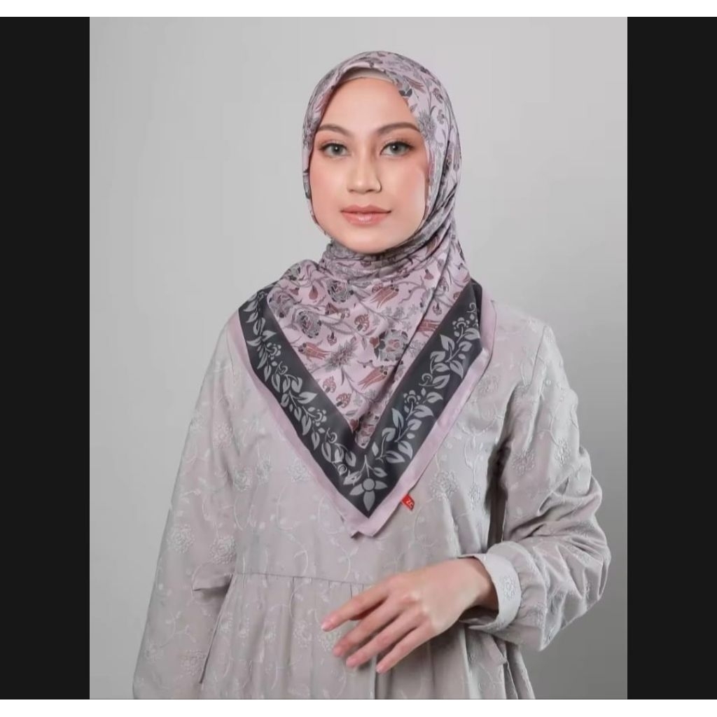 Jilbab Segi Empat Zoya
