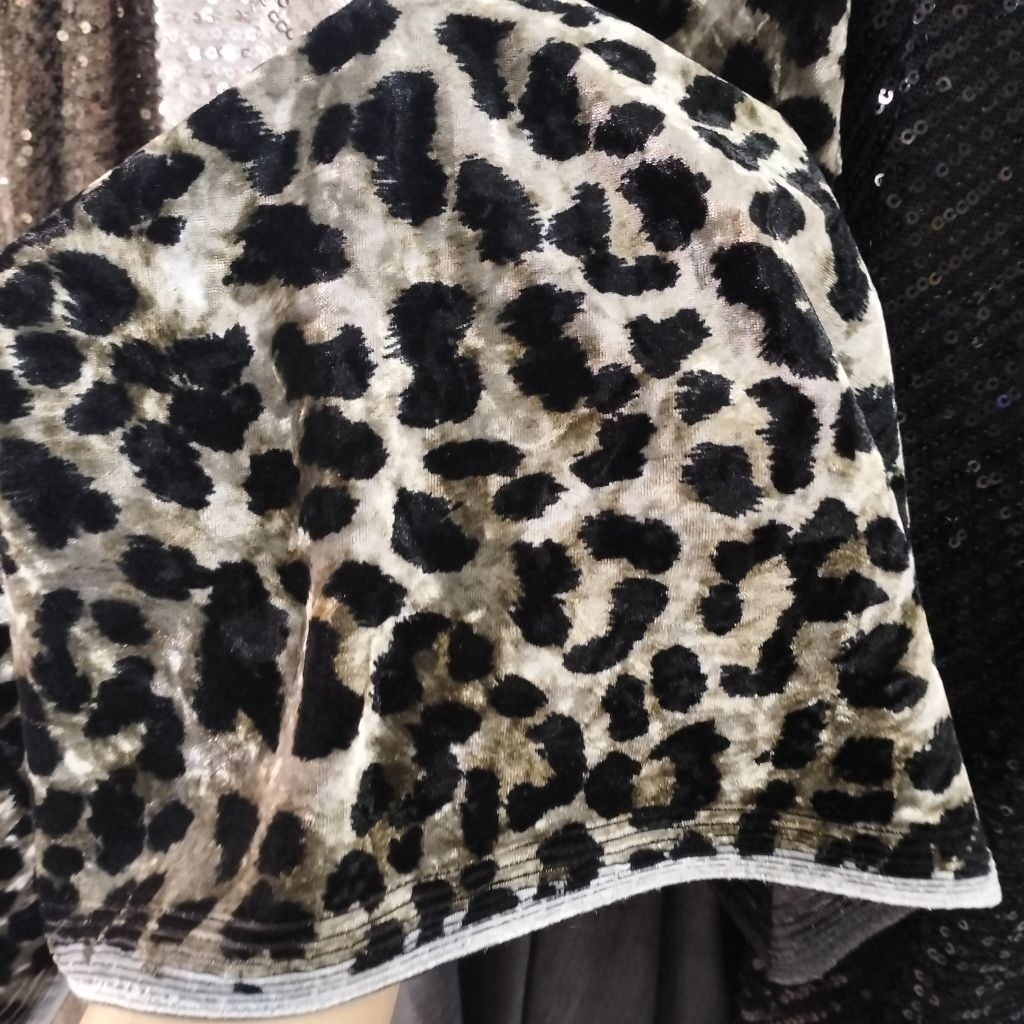 bahan kain bludru motif print premium terbaru/kain bludru motif antik/bludru motif limited