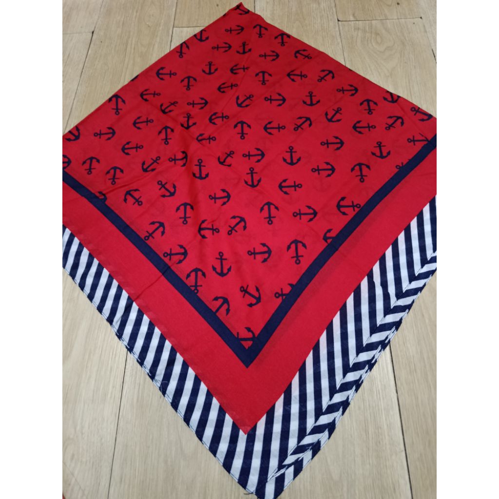 jilbab segiempat motif merah