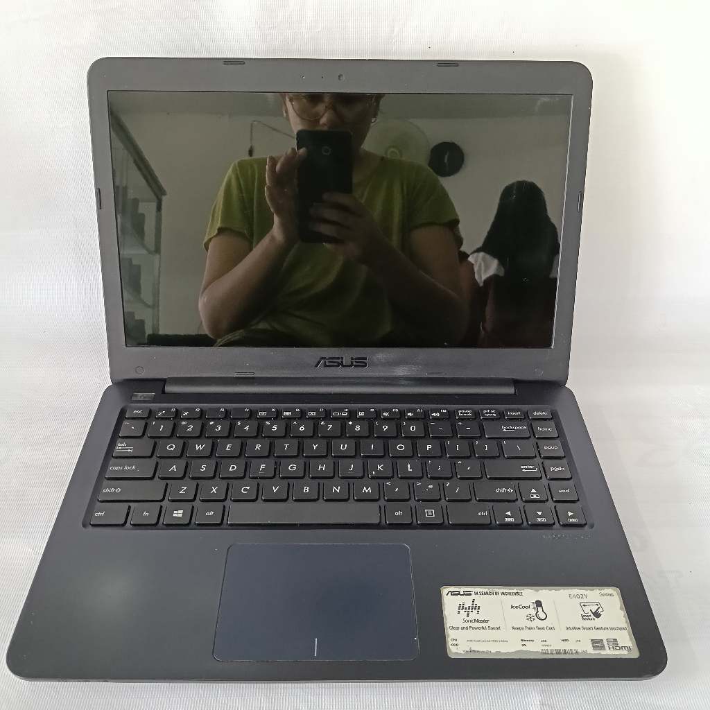LAPTOP ASUS VIVOBOOK E402Y AMD  E2-7015 RAM 4GB SSD 128GB