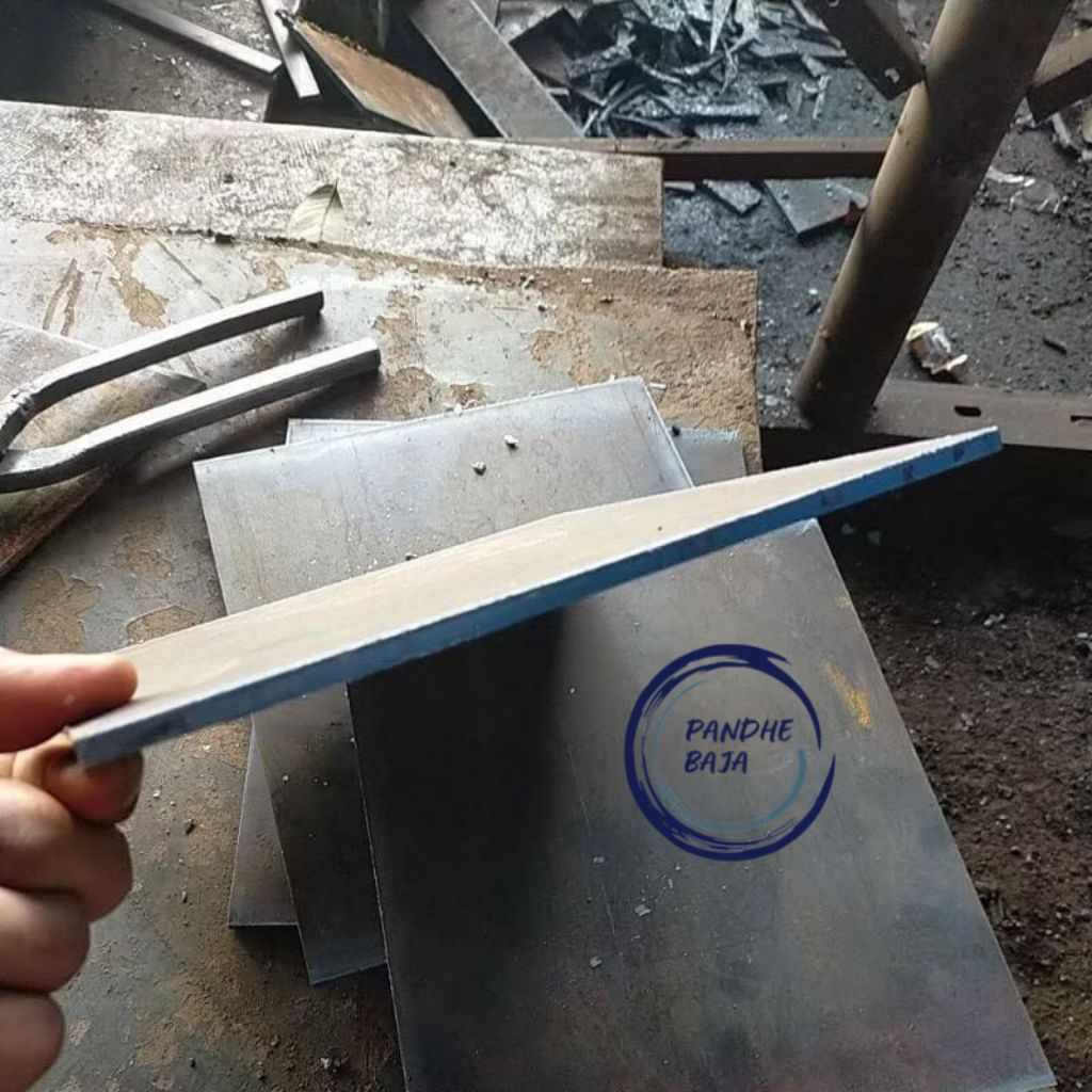 Plat Besi Tebal 4mm Ukuran 30x40 Plat Besi Hitam