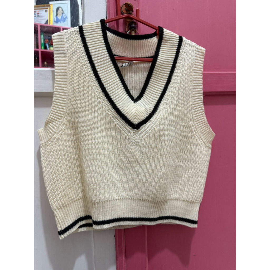 Colorbox Vest Rajut Putih