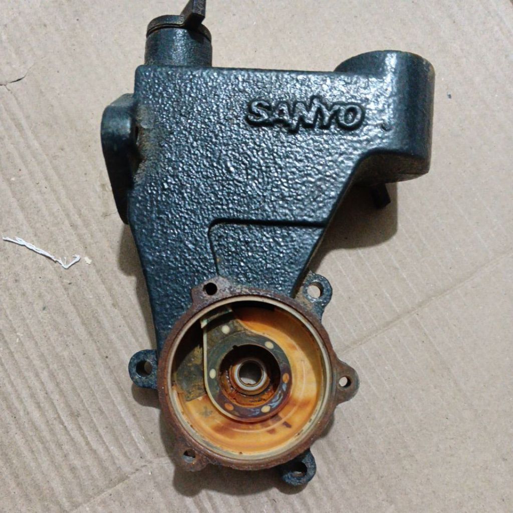 KEONG ALKON POMPA AIR SANYO