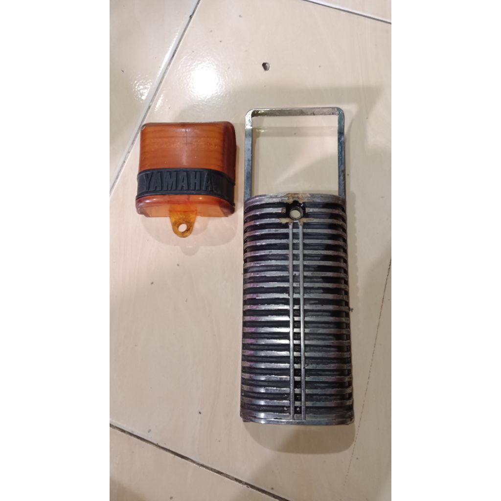 Kaca Dasi Lampu Senja Yamaha V75 v 75 ori