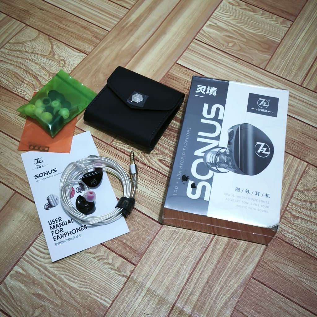 7HZ Sonus In-Ear Monitor Earphone Black 4.4mm Second, not KZ CCA Moondrop Tangzu Kinera