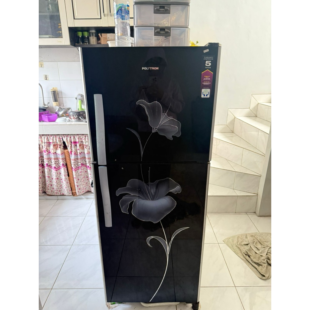 Kulkas bekas 2 pintu kondisi no minus & dingin sekali