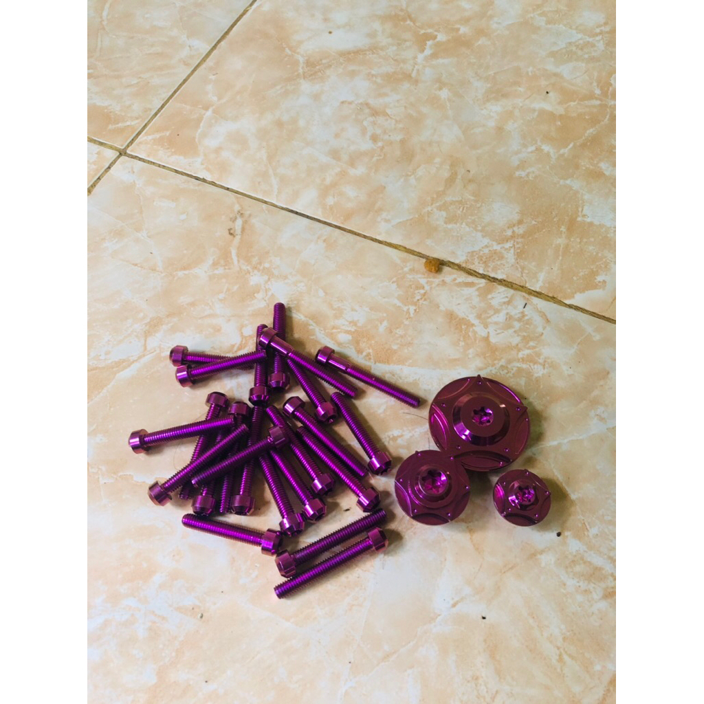 baut titanium bak set koin