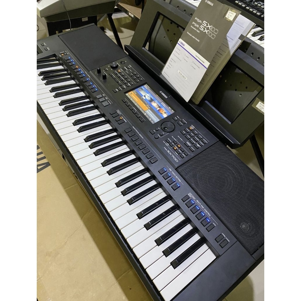 Keyboard Yamaha PSR SX700 second fullset 97%