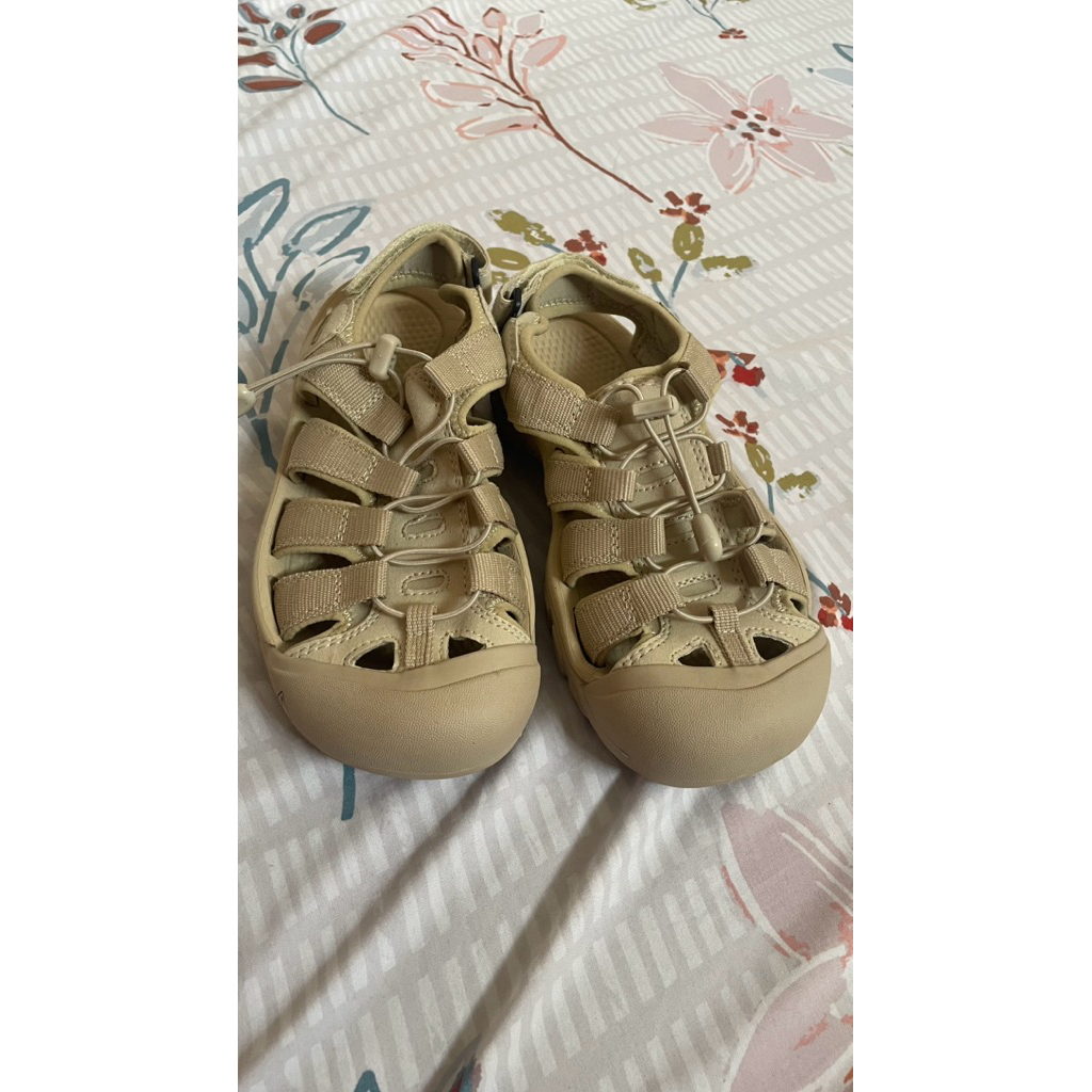 Sepatu Trekking Portee Sendal Gunung