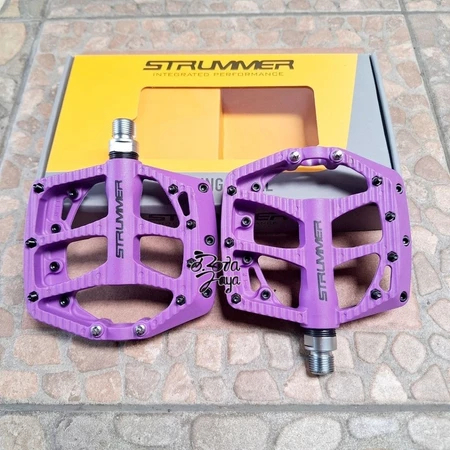 PEDAL SEPEDA MTB STRUMMER NYLON AS BESAR UNGU SPAREPART SEPEDA TERMURAH