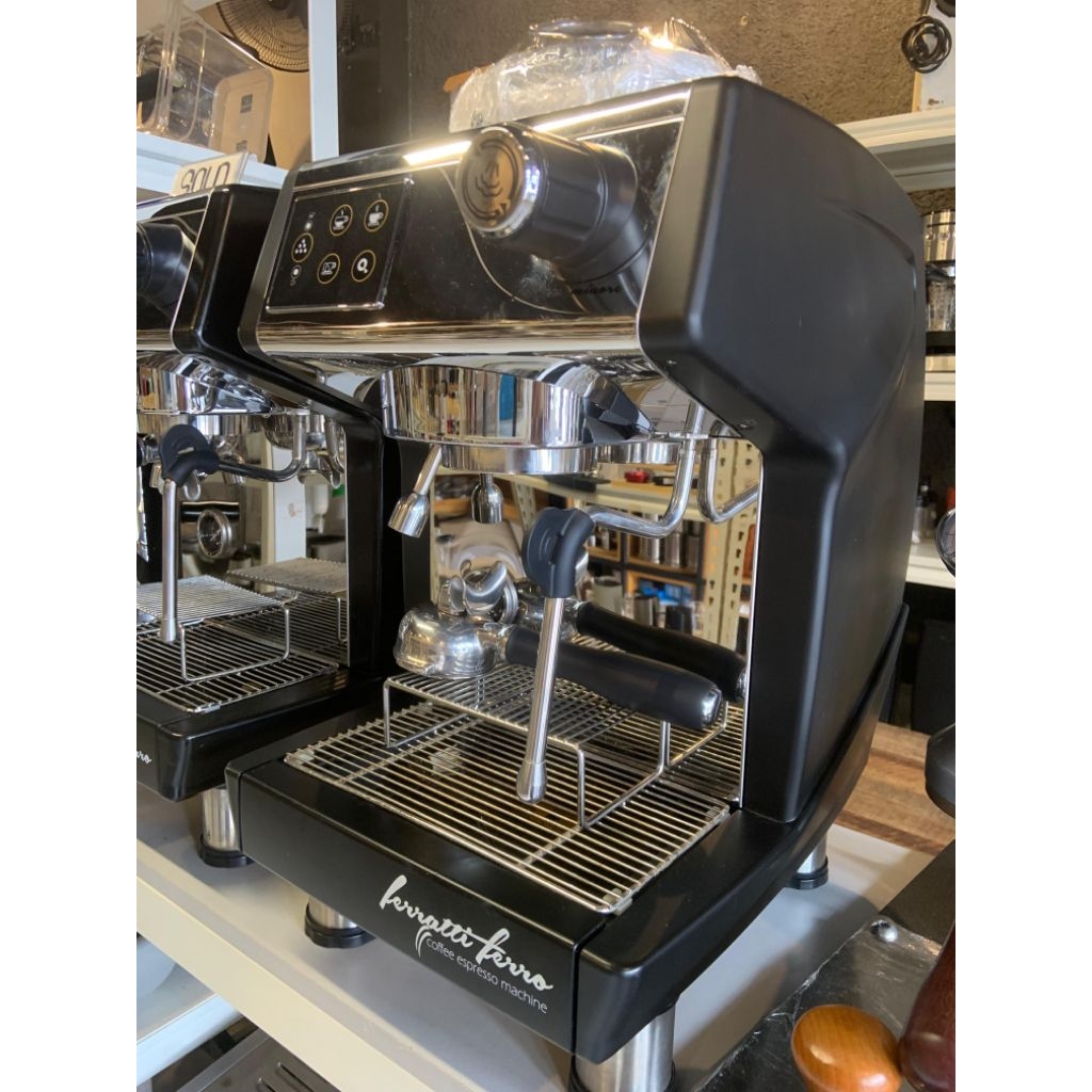 Ferratti Ferro Espresso Machine FCM3200B - Hitam Second Bergaransi