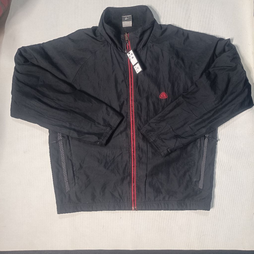 jaket nike ACG ( minus)