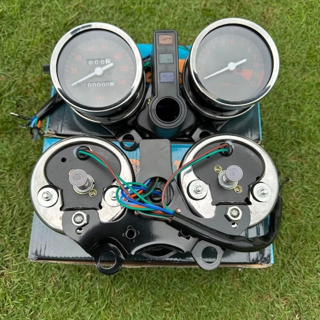 SPIDO GL100/GL125 TAHUN 1979 SPEEDOMETER GL100/GL125  DETAIL ORI