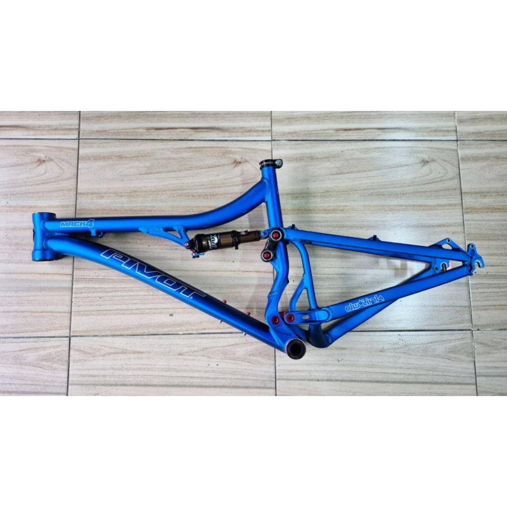 Frame Sepeda PIVOT MACH 4 XC 26" Fulsus Size M Rearshox Fox Fload Khasima Taper Alloy Blue Doff Seco