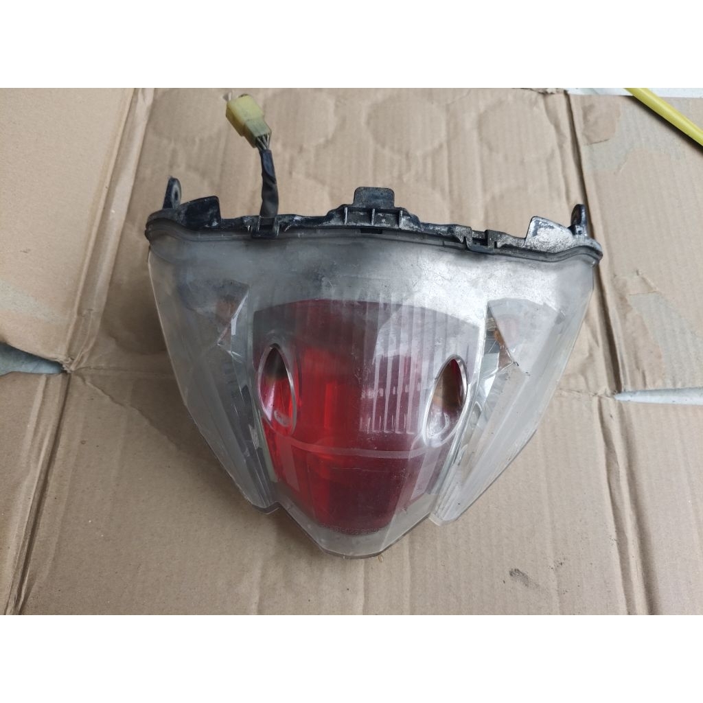 reflektor lampu belakang suzuki address