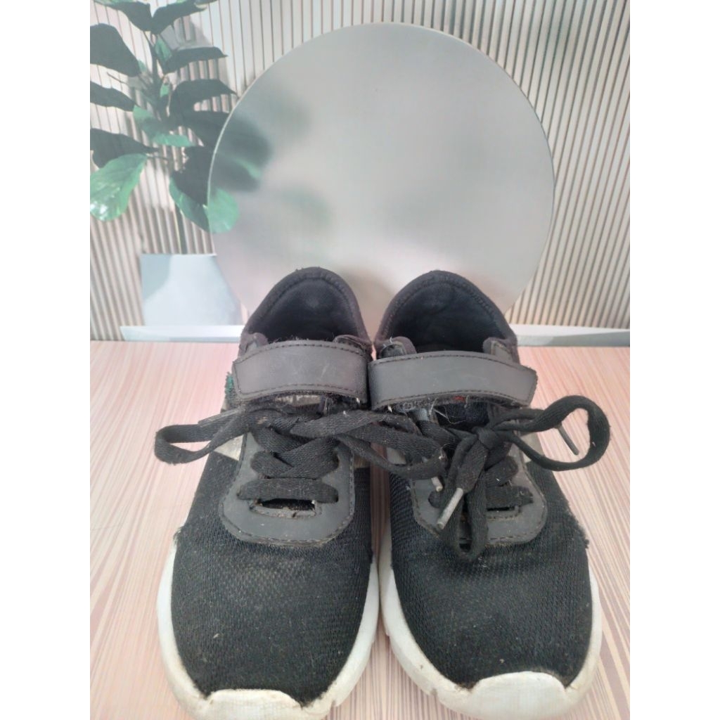 Sepatu sekolah Homyped anak