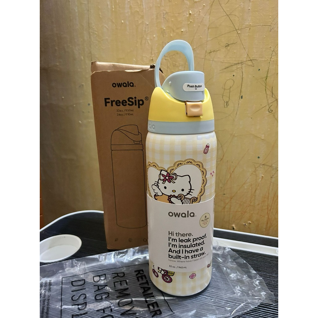 tumbler owala x hello kitty 32oz