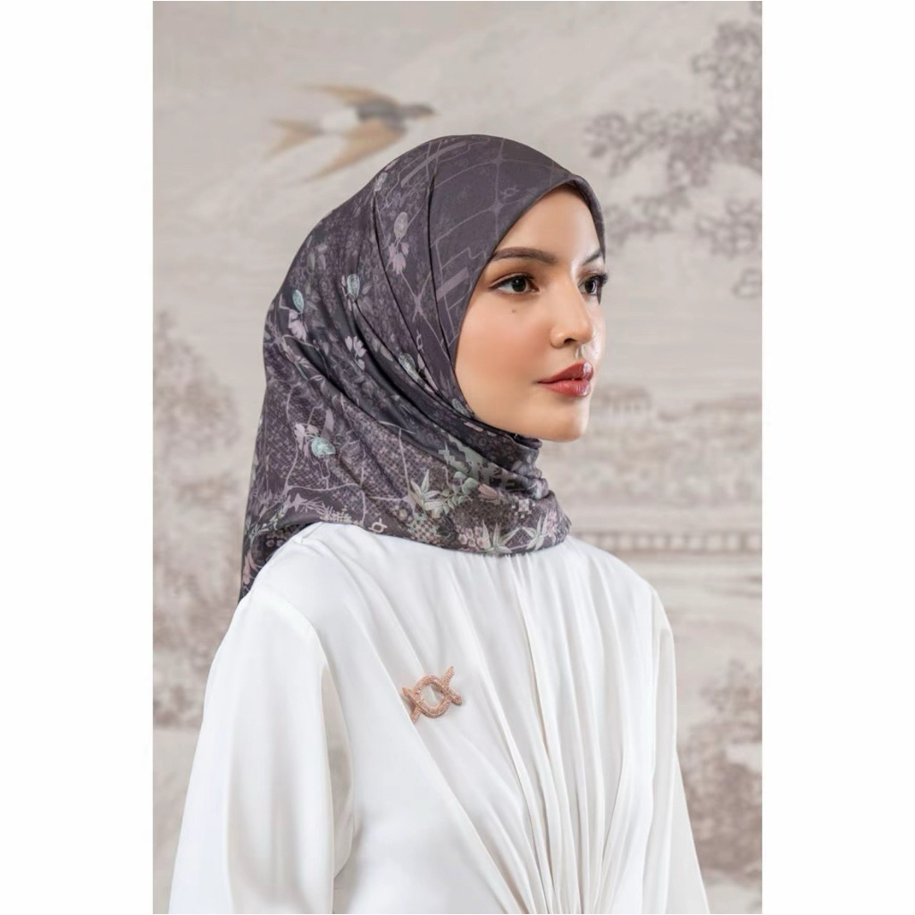 PL Klamby Scarf Ramiya Hijab Segi Empat