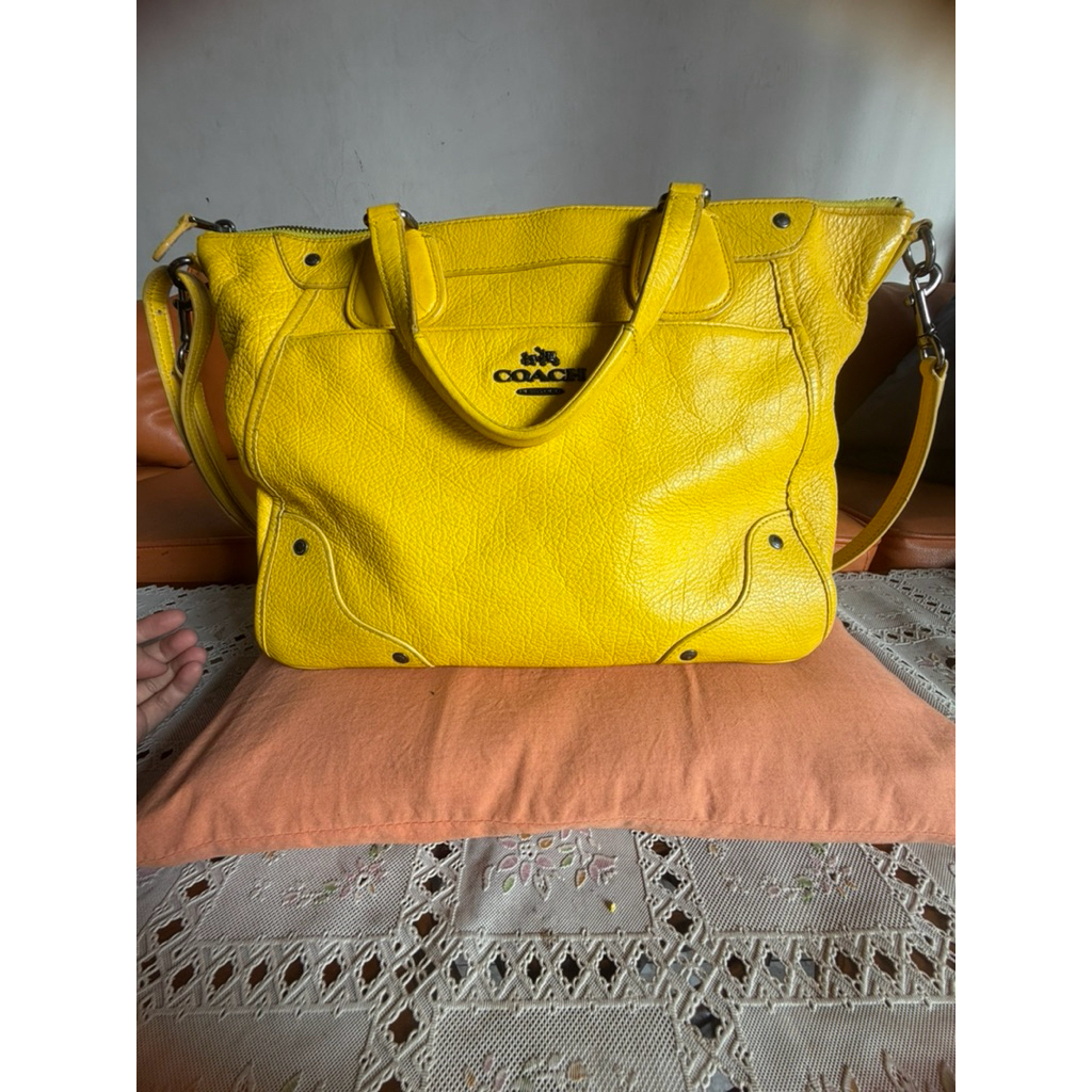 Preloved Coach Kelsey