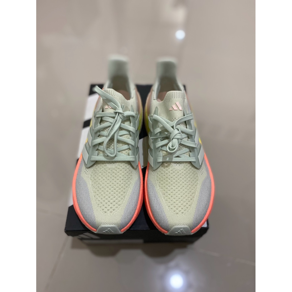 Sepatu Adidas Ultraboost 5 JH9052 ORI