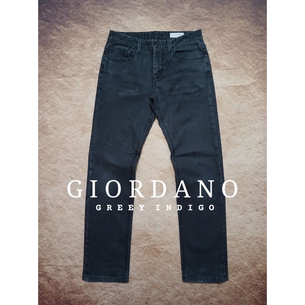 Jeans pria keren GIORDANO PENSIL FIT bekas pakai