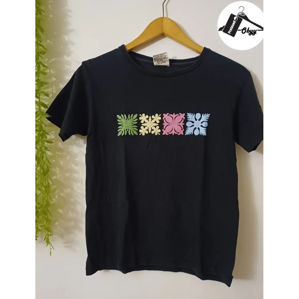 Kaos hitam bunga ( preloved)