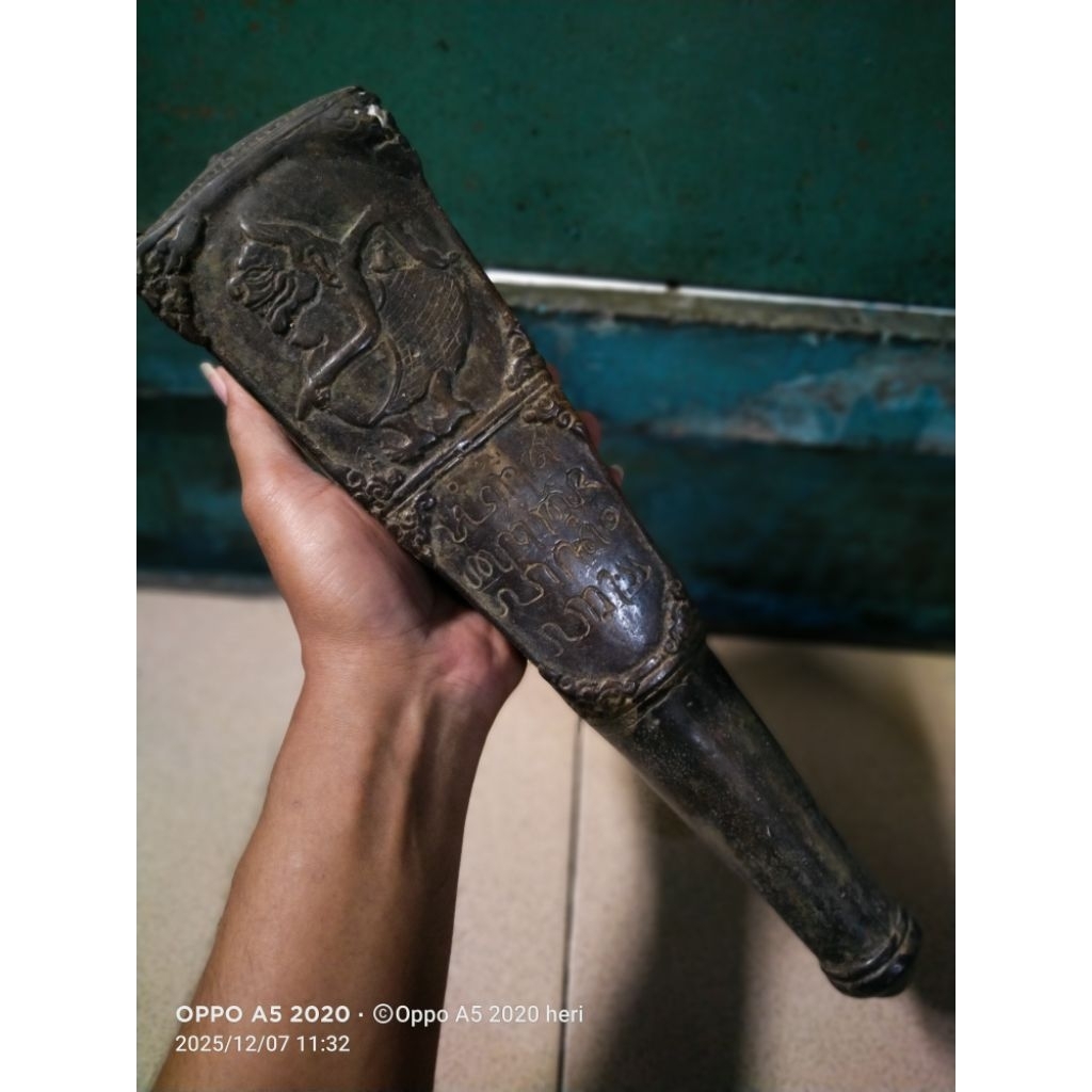 PAJANGAN HADIAH DEKORASI GADA/GODO PUNOKAWAN  BAHAN KUNINGAN