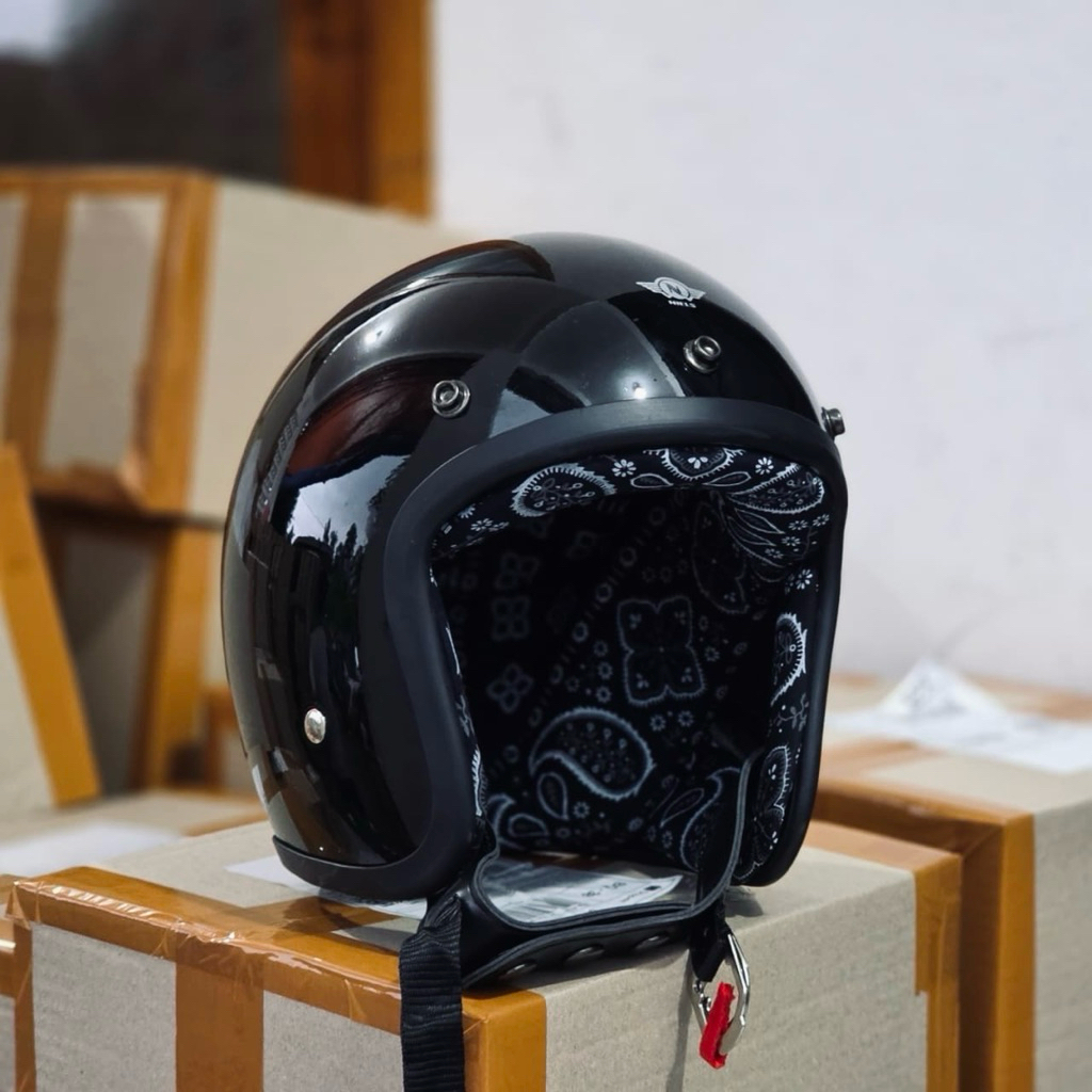 Helm Slim Head Motif Busa pasley