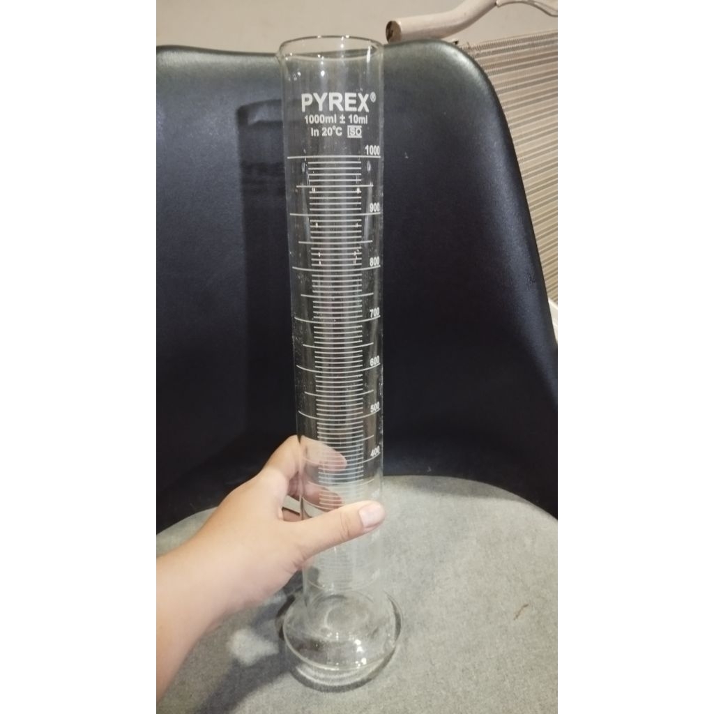 Gelas ukur pyrex