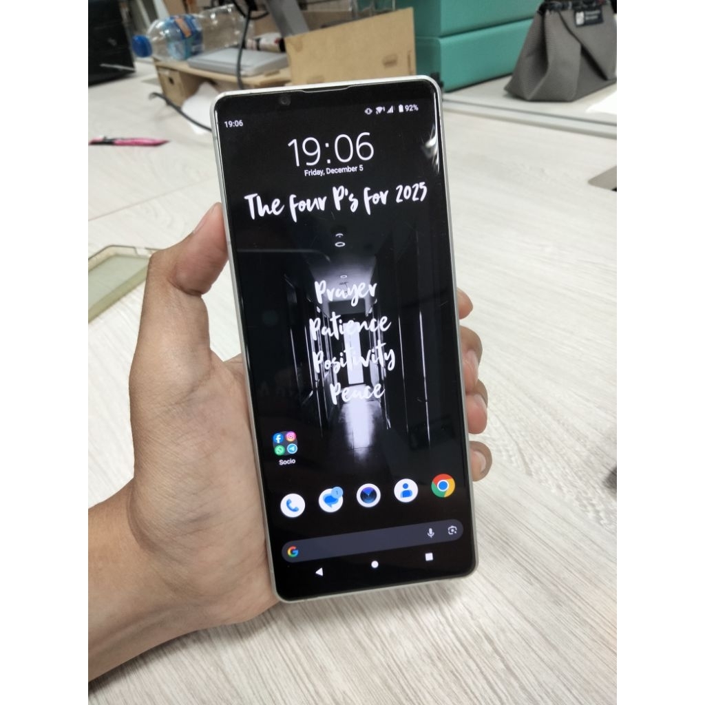 Sony Xperia 1 II (Mark 2) Docomo SO-51A WiFi Only Minus