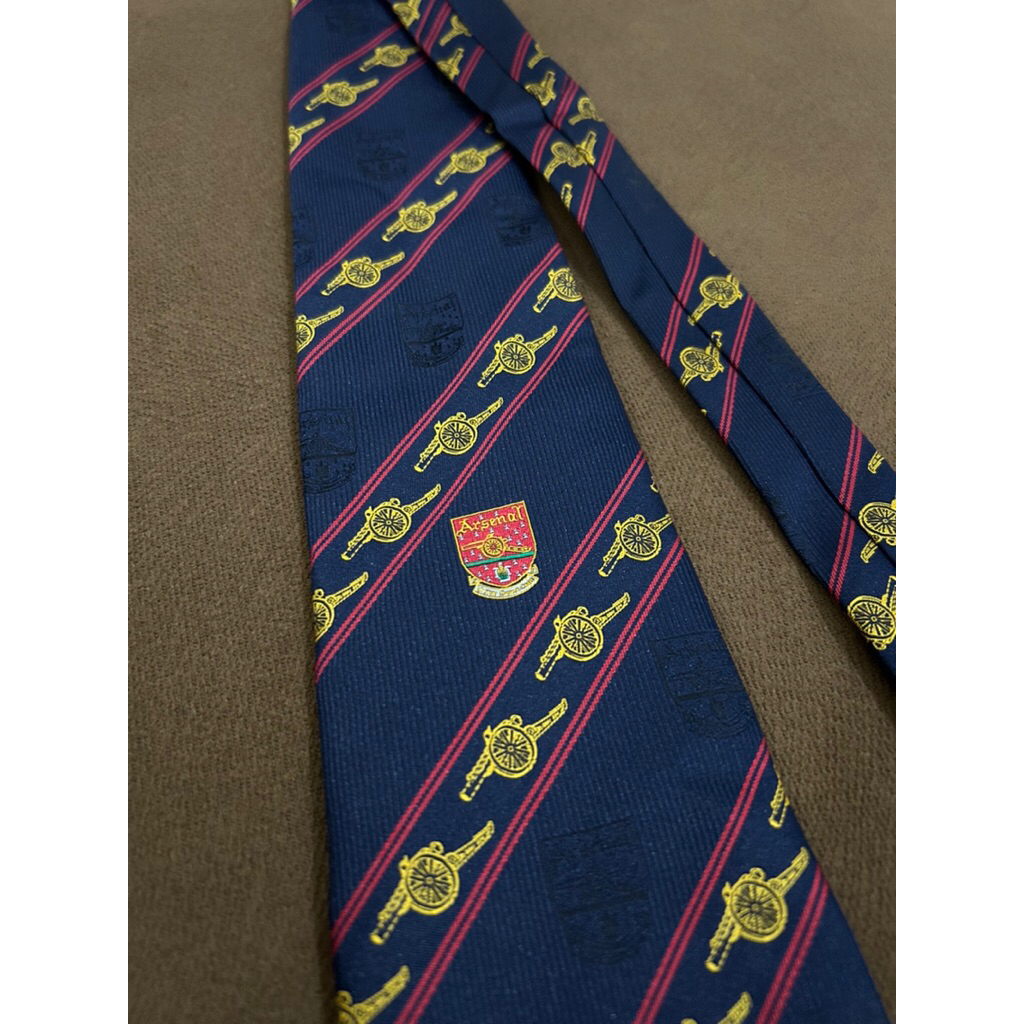 New - Official Arsenal Vintage Tie - Navy (original).